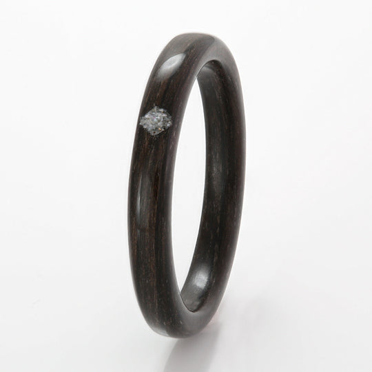 Bogwood Ring 3mm with Mother of Pearl