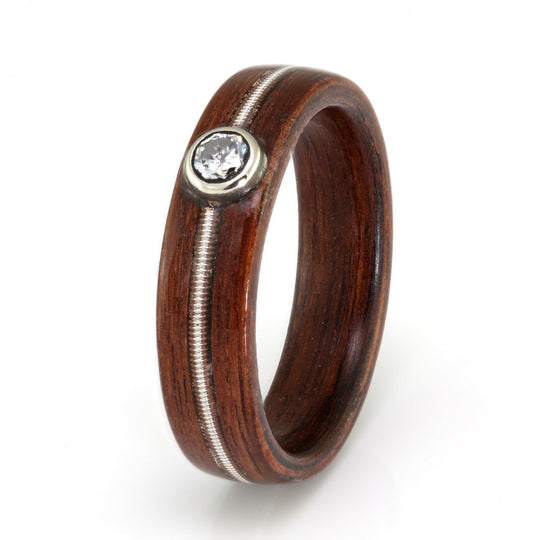 Honduras Rosewood with Guitar String & Moissanite