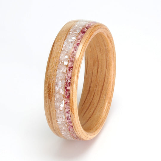 Oak Ring 6mm with Mother of Pearl, Rose Quartz & Petals