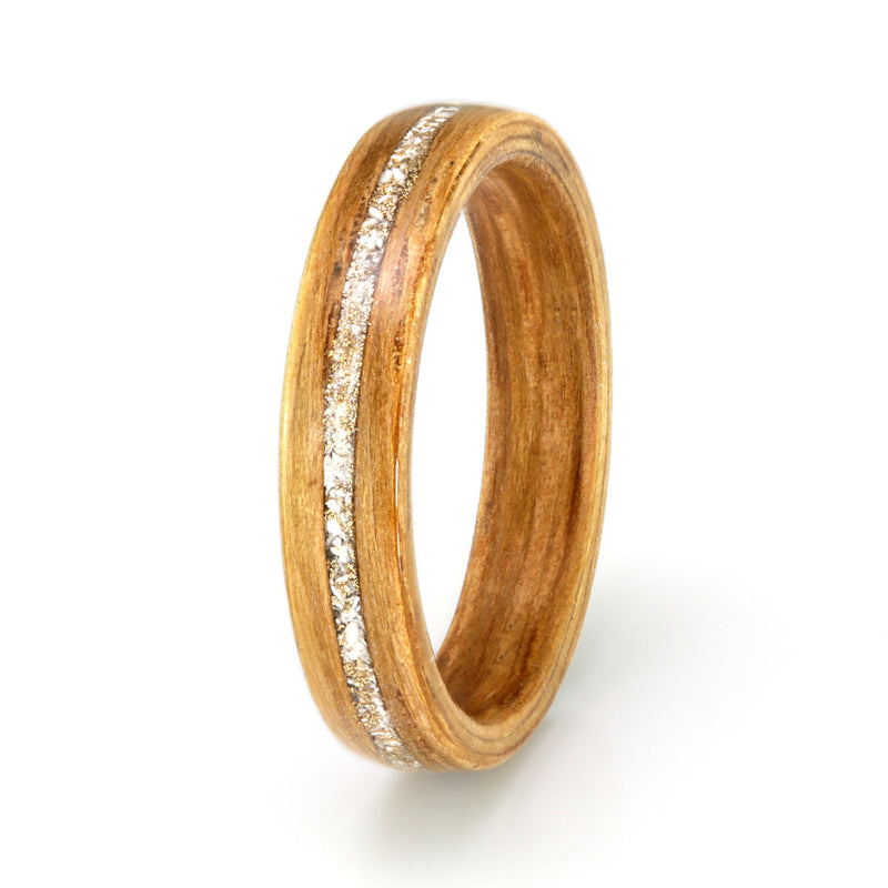 Oak with Shell & Gold Shavings by Eco Wood Rings