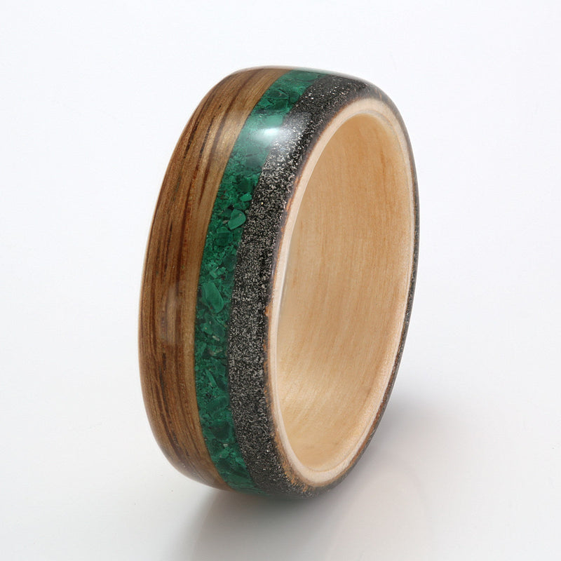 Oak with Horse Chestnut, Malachite & Titanium by Eco Wood Rings