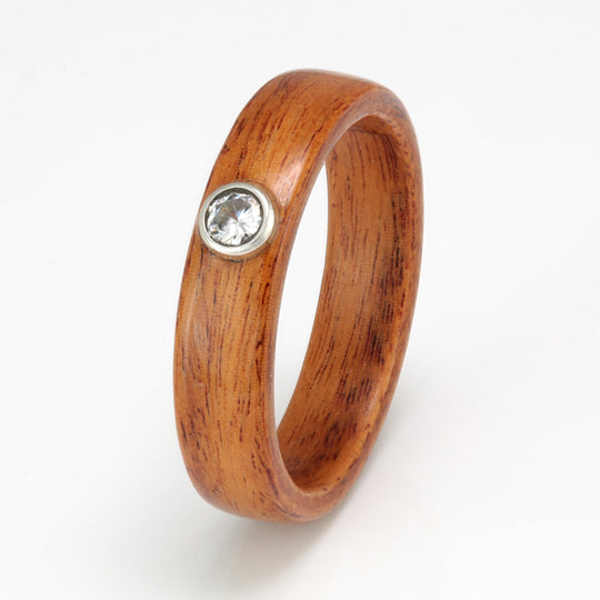 Rosewood Ring 4.5mm with Moissanite